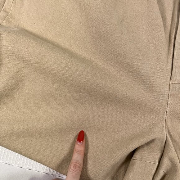 Lauren Ralph Lauren Women’s 16 Short Khaki Chino Pants Straight Leg Classic LRL - Picture 4 of 8